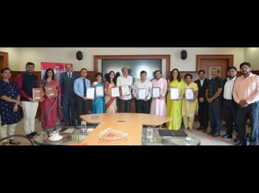 MET IOM Signs MoU with MKCL