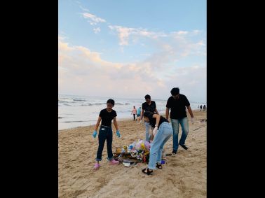 Beach Clean by MET PGDM