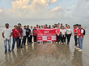 Post Ganapati Beach Clean up